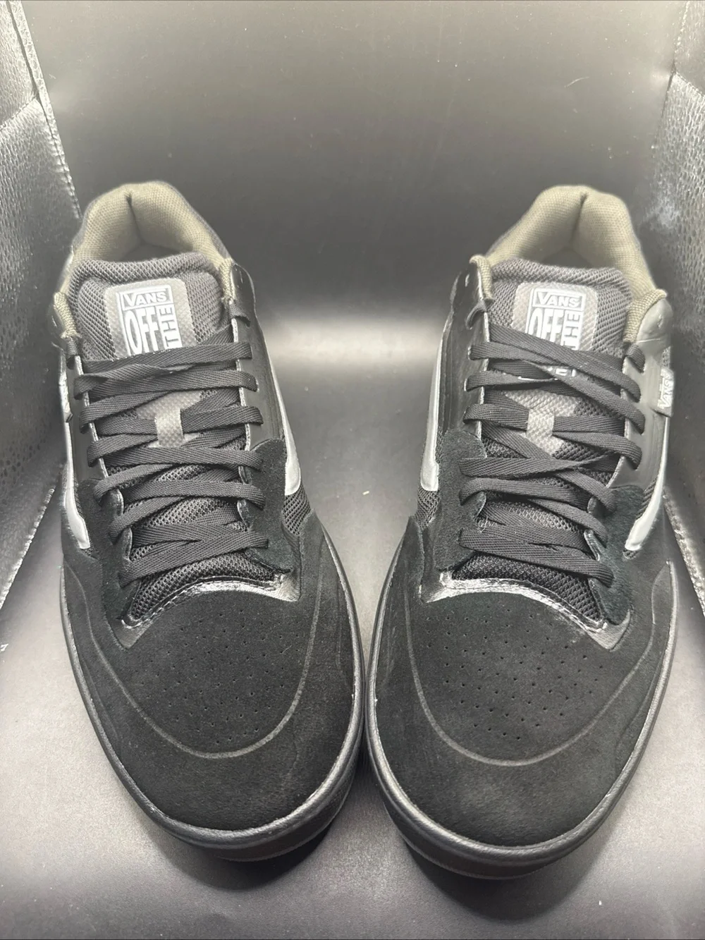 Size 11 - Vans Ave 2.0 Black Metallic, VN000DA1B5T, Clean, No Box, Great Cond